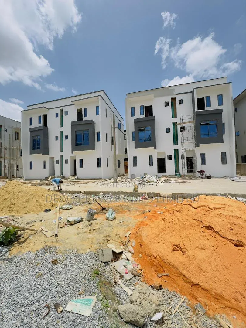 4bdrm Duplex in Opebi for sale