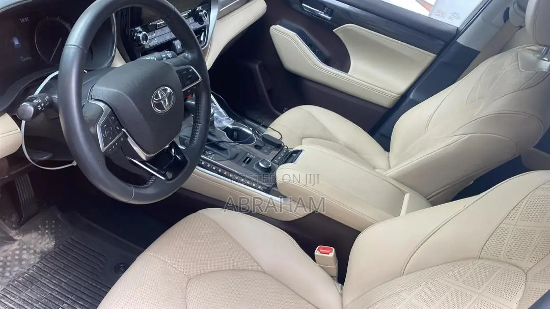 Toyota Highlander Platinum AWD 2023 Black
