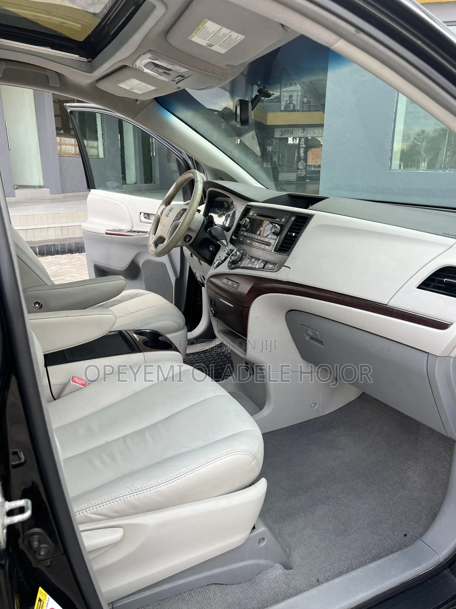 Toyota Sienna XLE 7 Passenger 2012 Burgundy