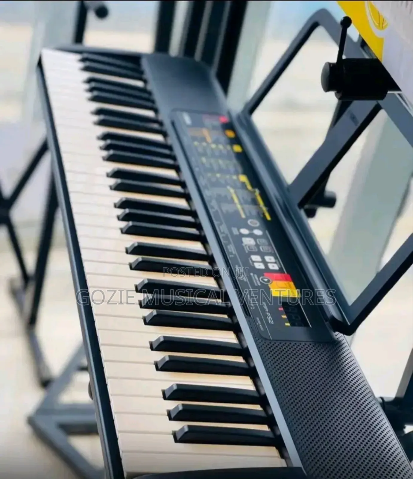 Yamaha Keyboard PSR -F52 Complete 61 Key's With Original Adaptor