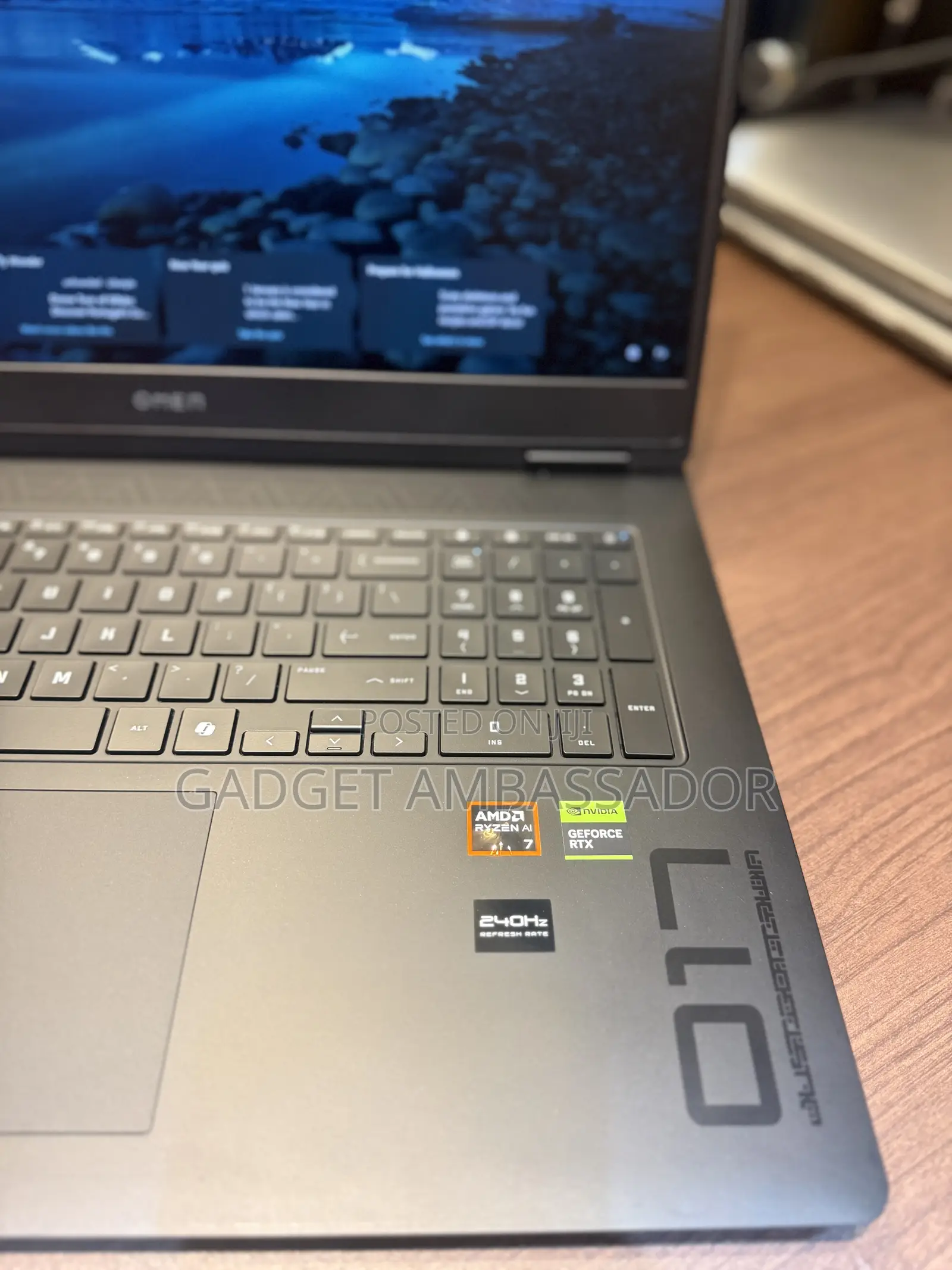 Laptop HP Omen 17 16GB AMD Ryzen 7 SSD 1T