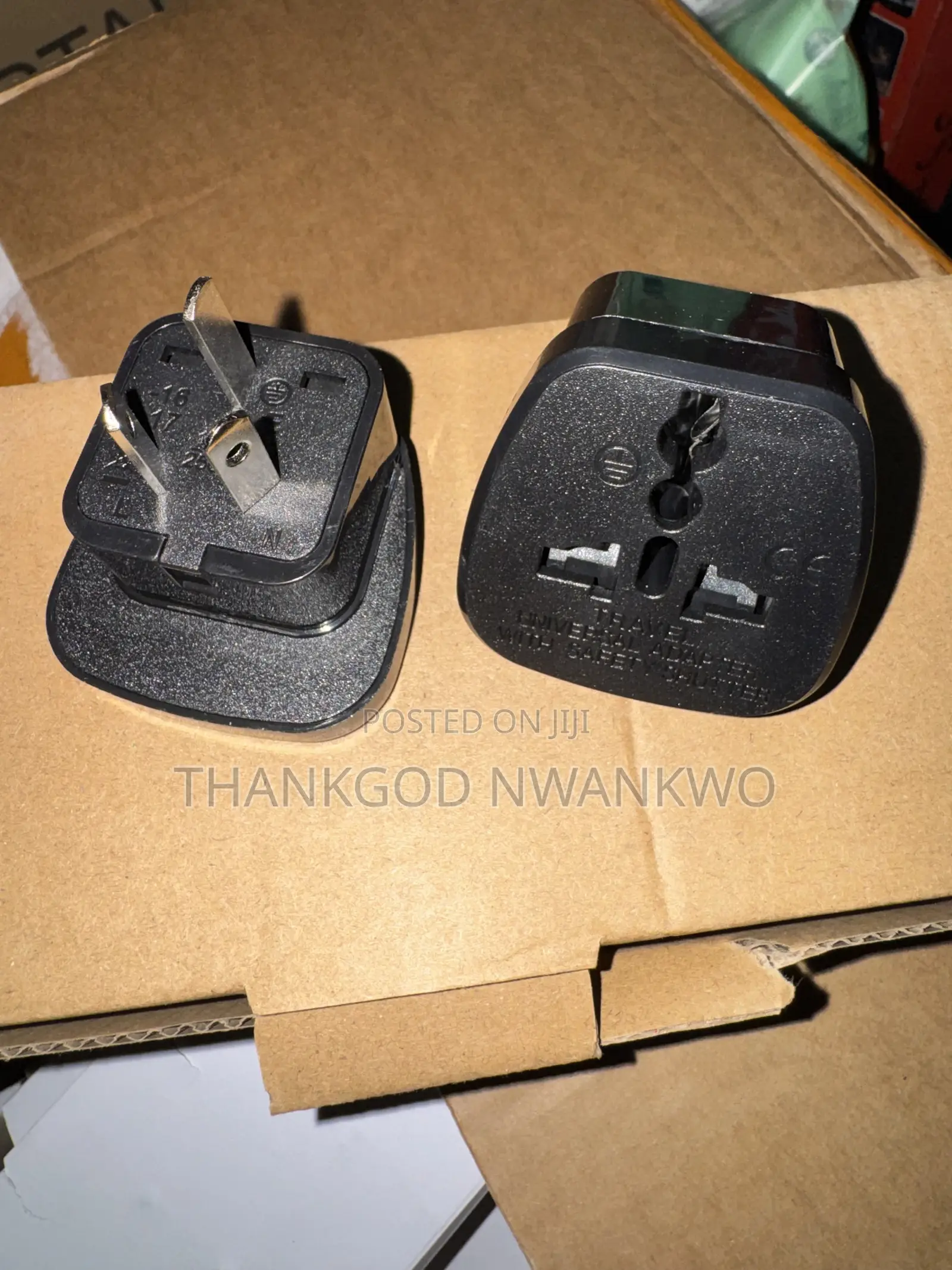 Au to Uk Plug Converter