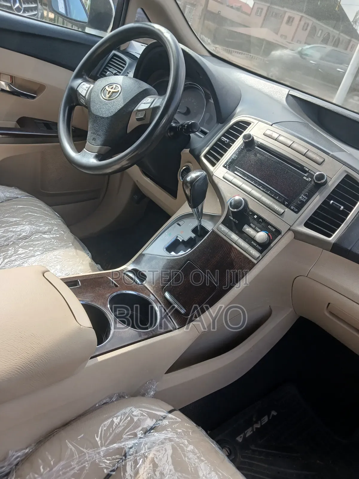 Toyota Venza 2011 White