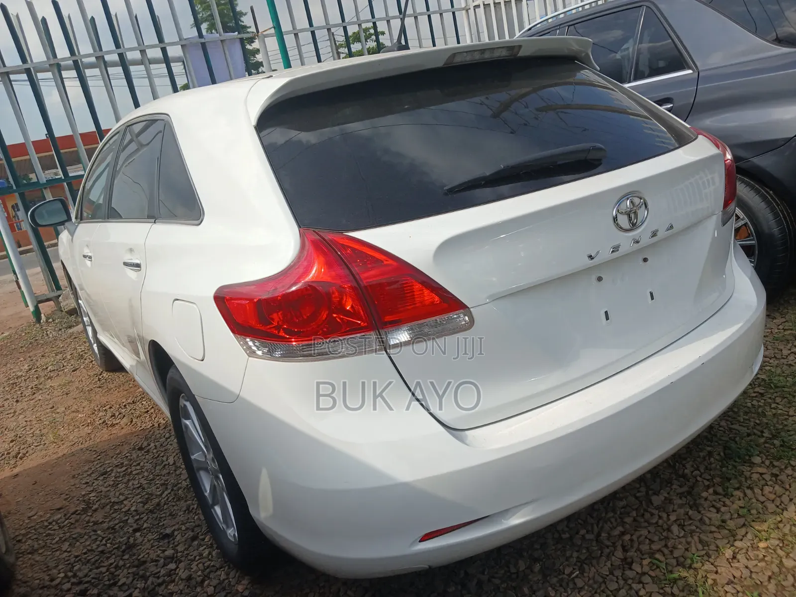 Toyota Venza 2011 White