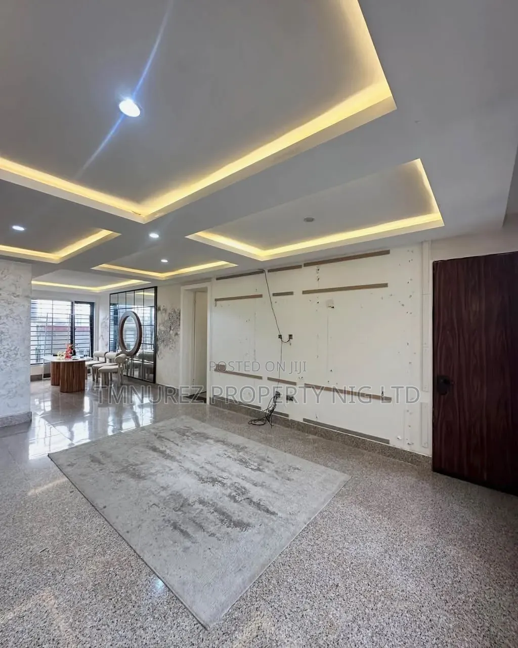 4bdrm Maisonette in Lekki Phase 1 for rent