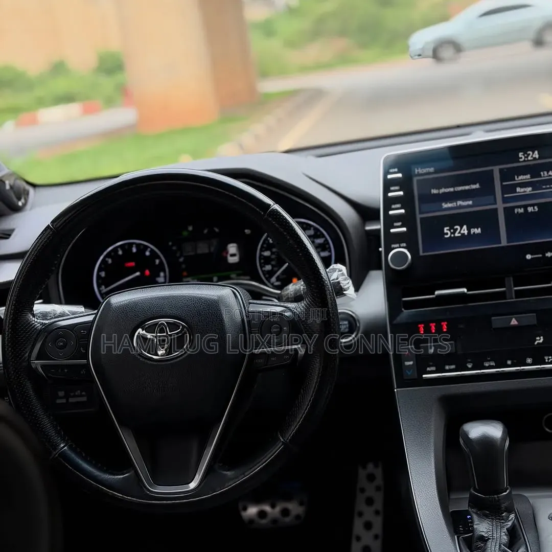 Toyota Avalon 2019 Black