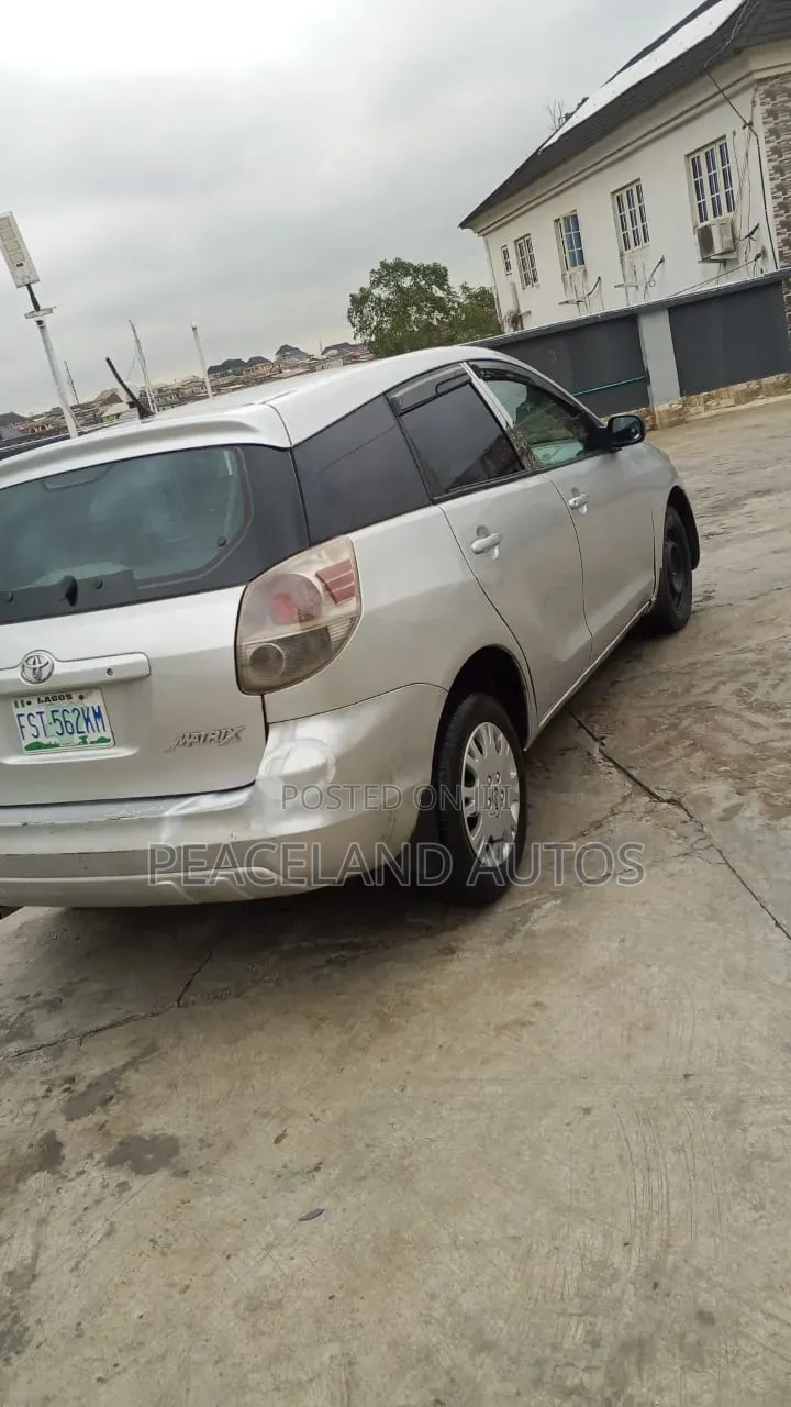 Toyota Matrix 2007 Silver