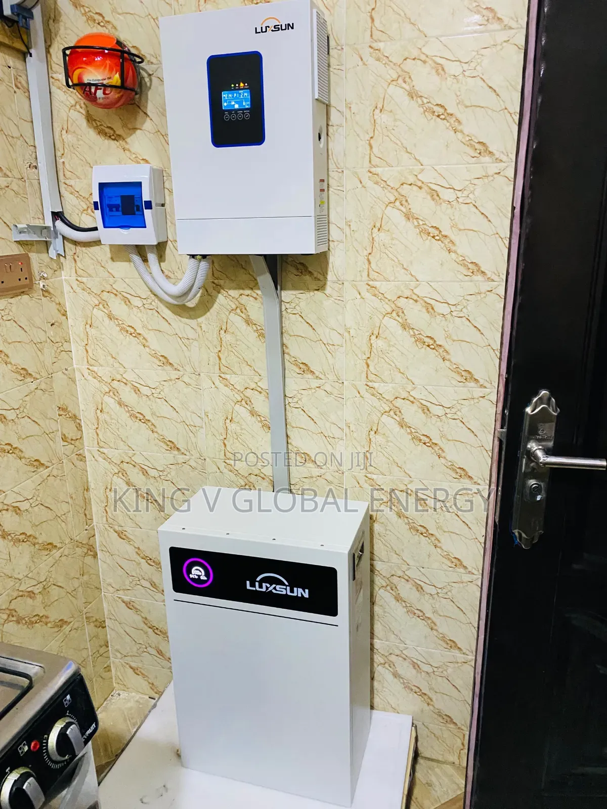 Luxsun 6.2kva/48v Hybrid Inverter+10kwh/48v Lithium Iron Battery