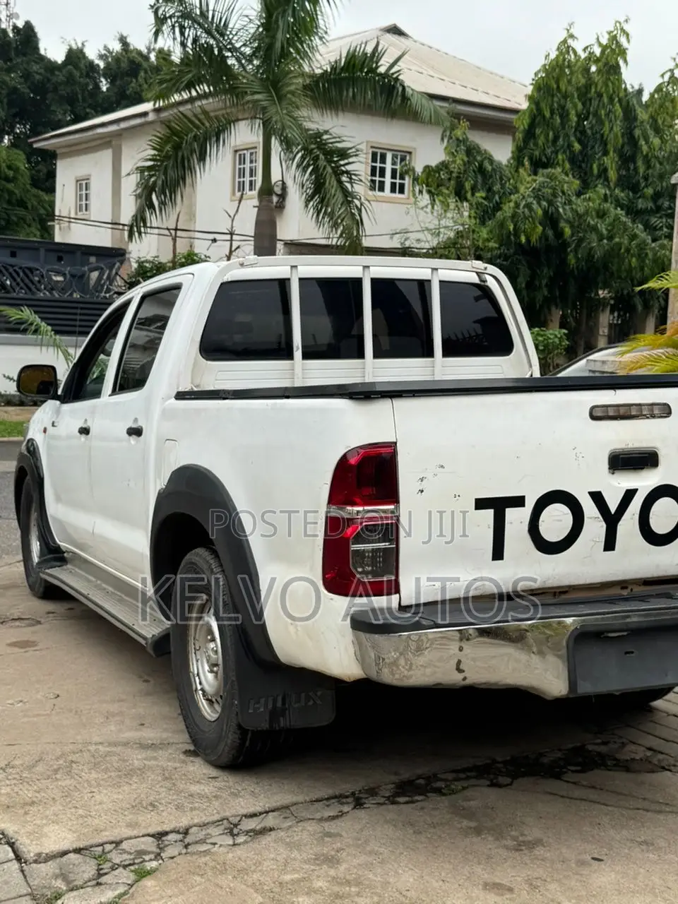 Toyota Hilux 2014 White