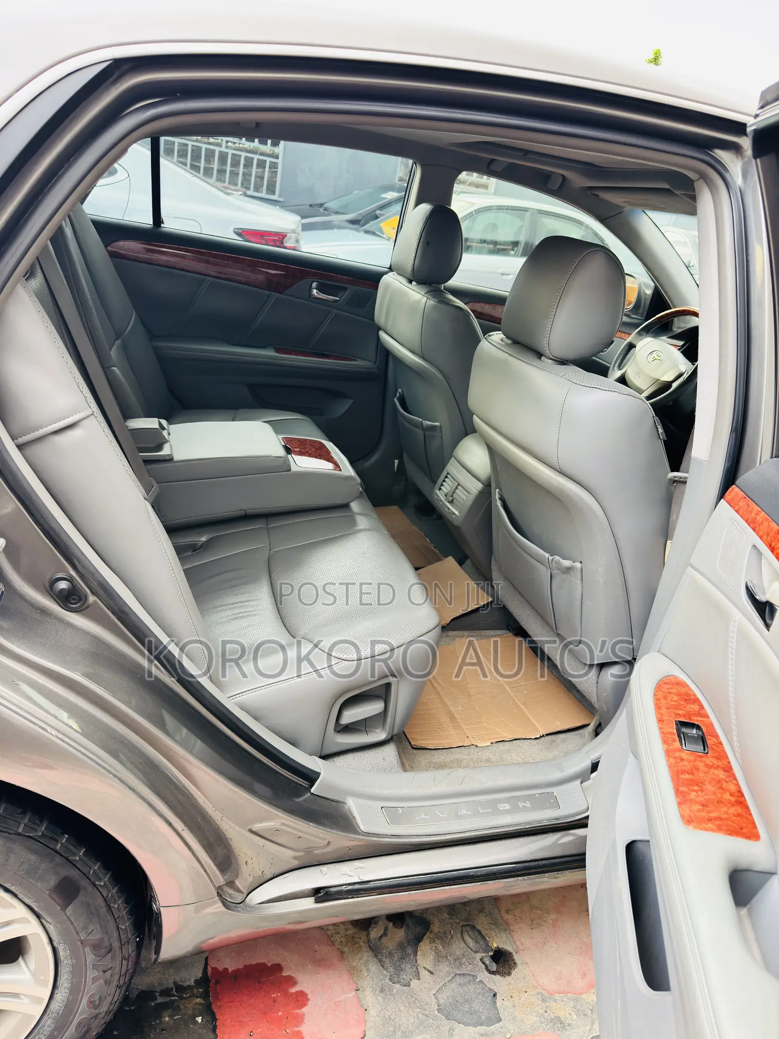 Toyota Avalon Limited 2006 Gray