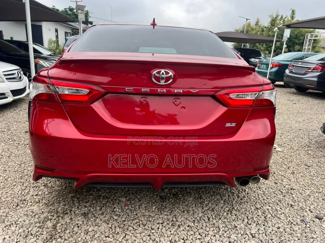 Toyota Camry 2020 Red