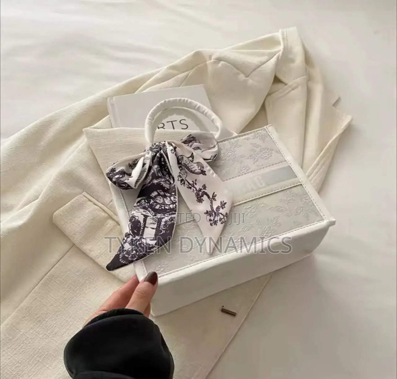 New Casual Foreign Style Versatile Silk Scarf Bow Portable Bag