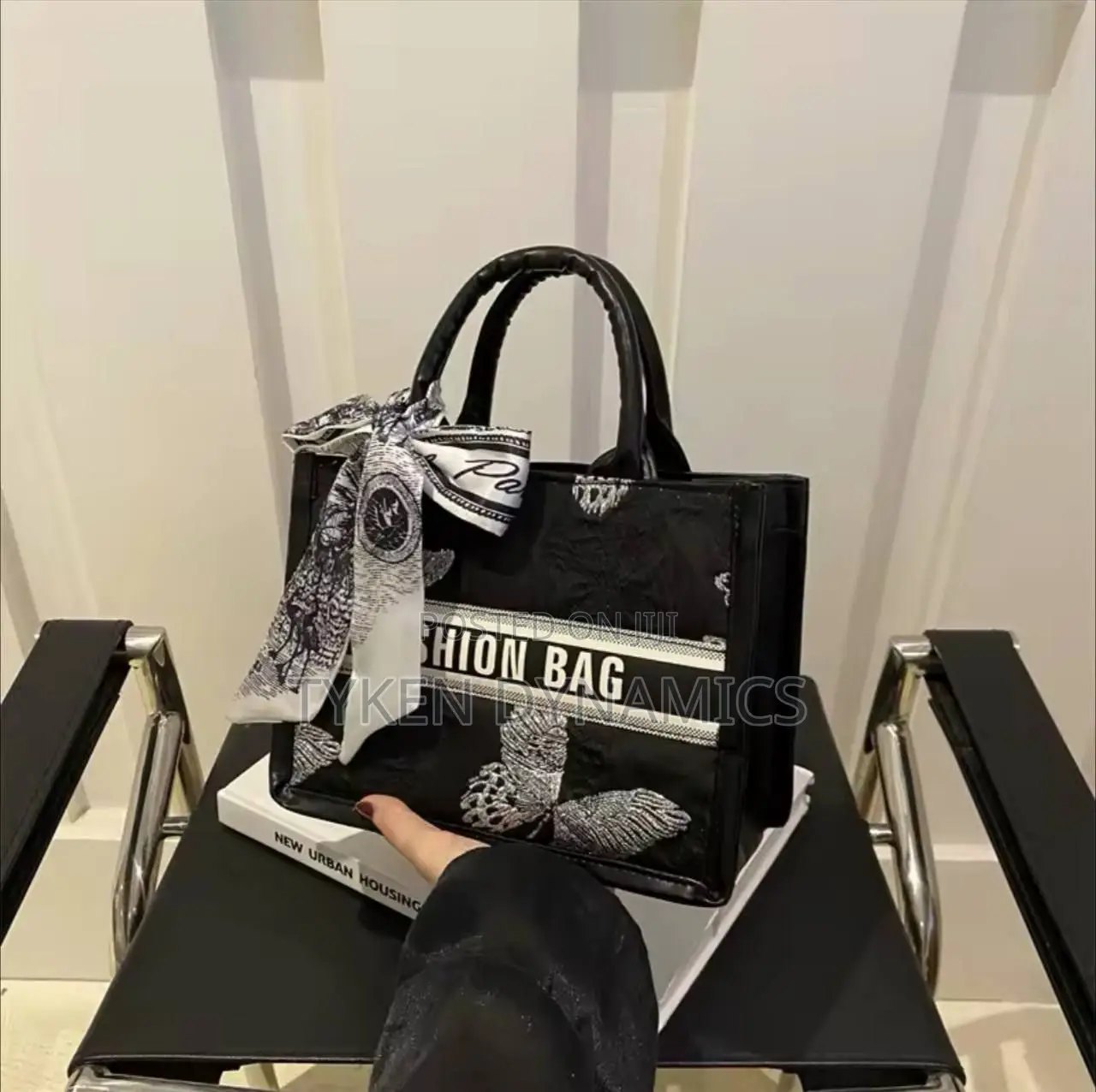 New Casual Foreign Style Versatile Silk Scarf Bow Portable Bag