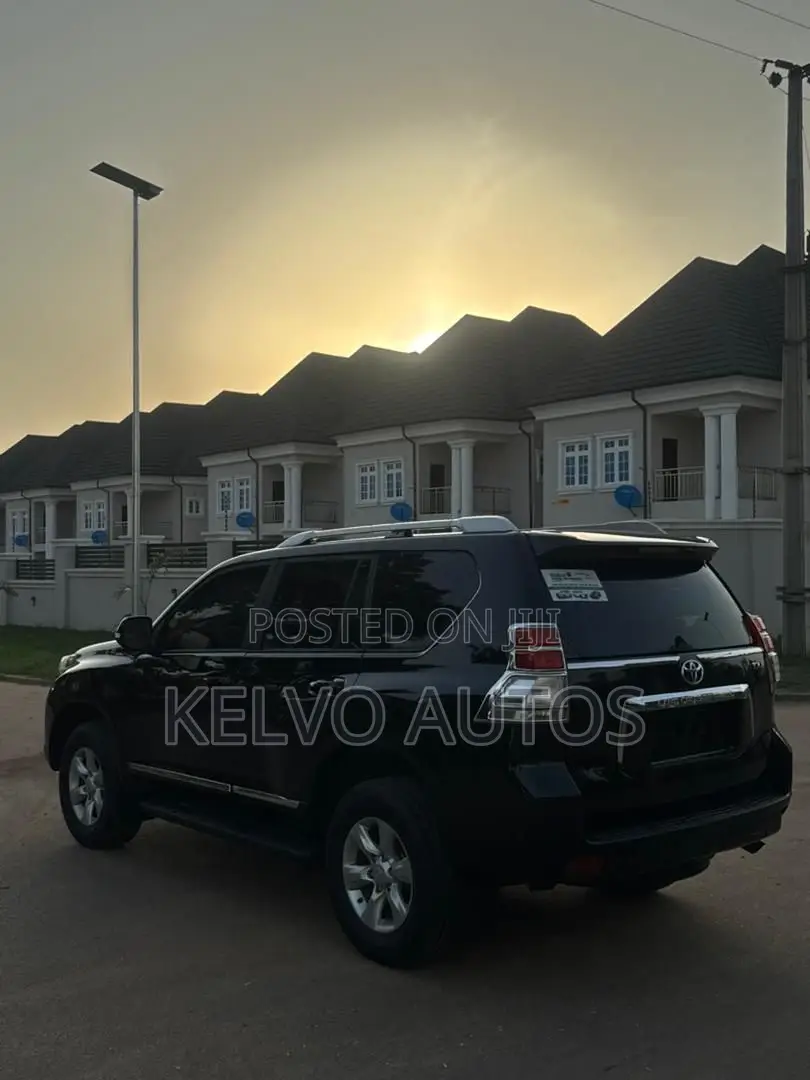 Toyota Land Cruiser Prado 2014 Black