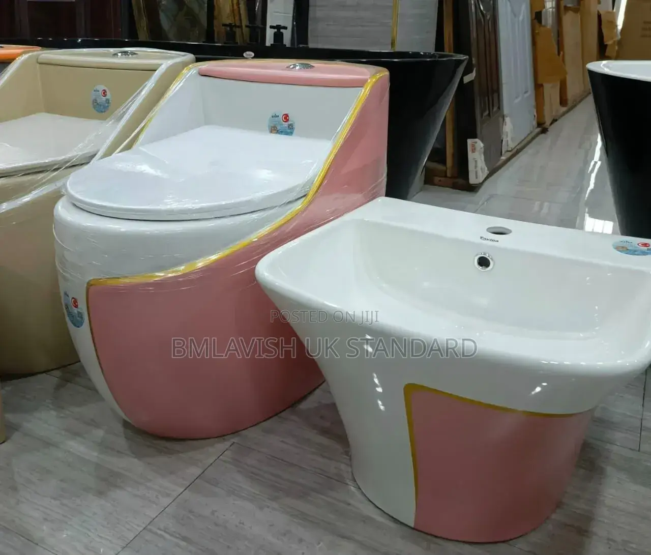 Smart England Water Closet Set