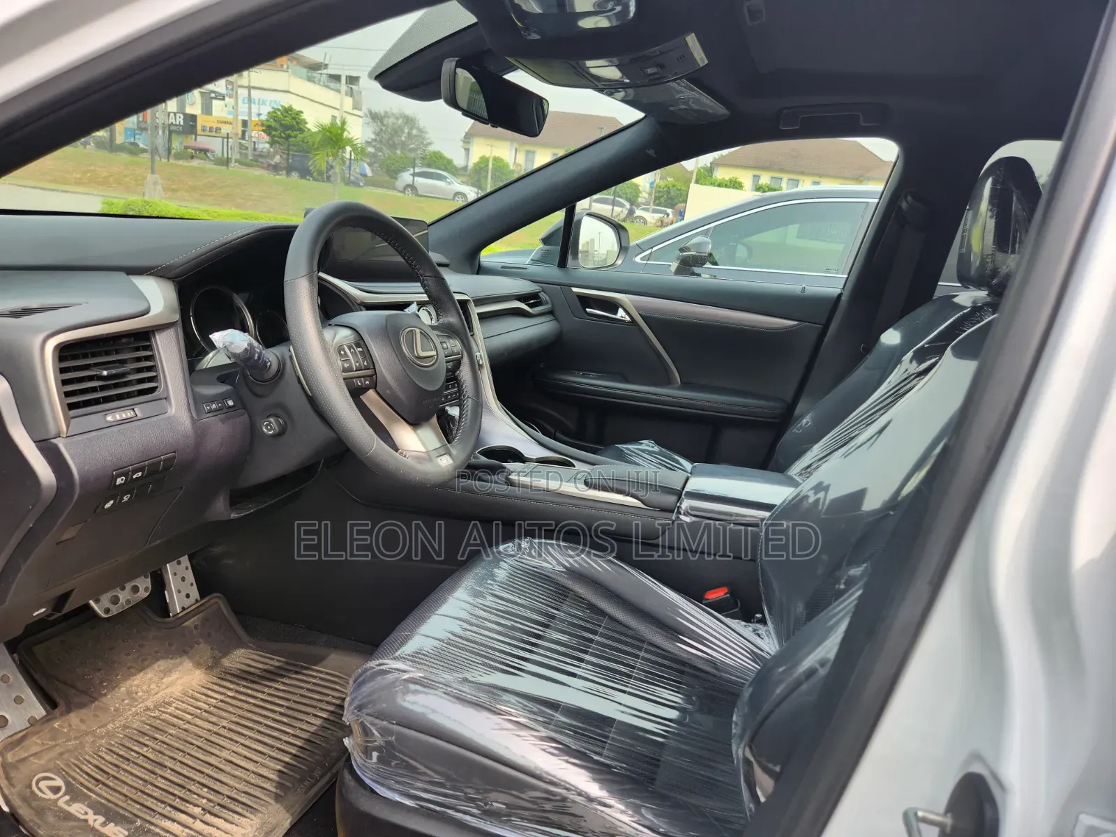 Lexus RX 2022 White