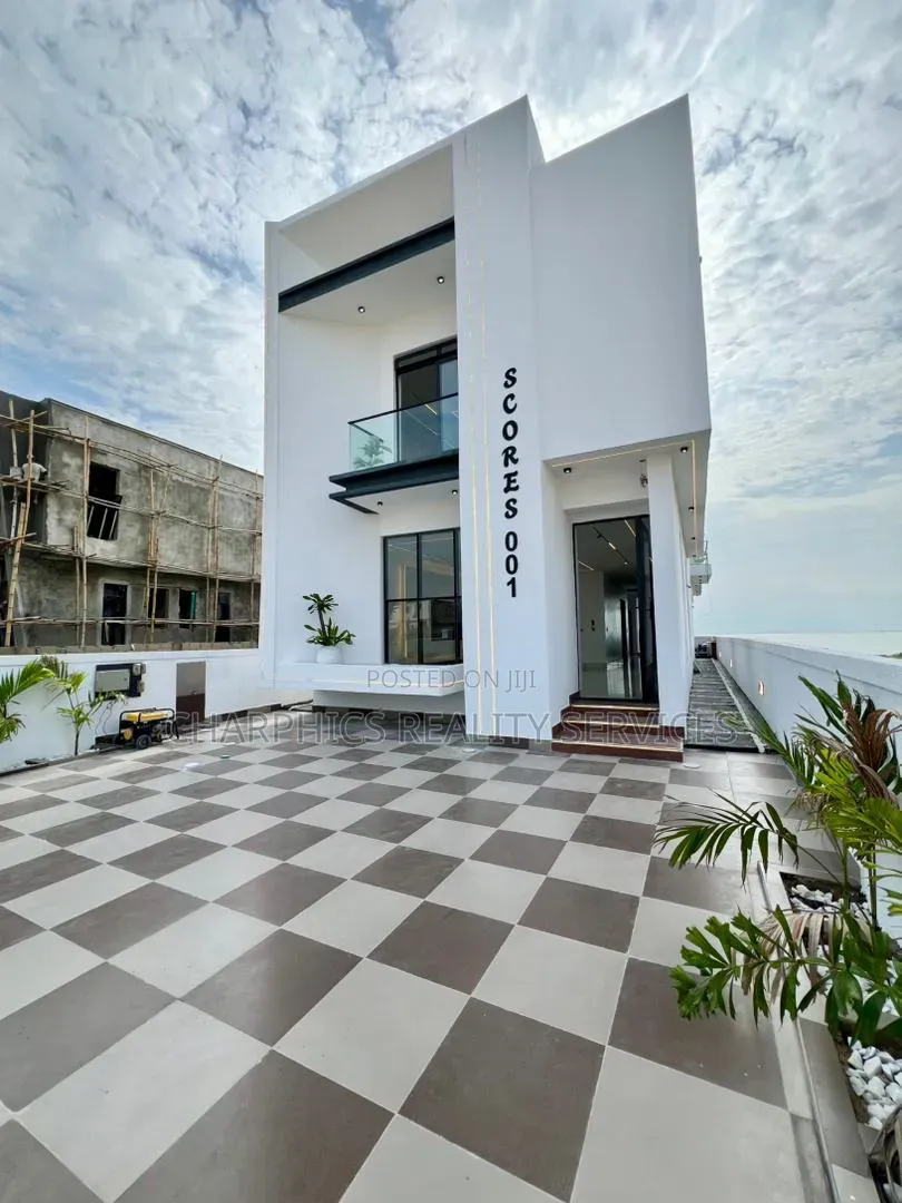 5bdrm Duplex in Off Lekki-Epe Expressway for sale