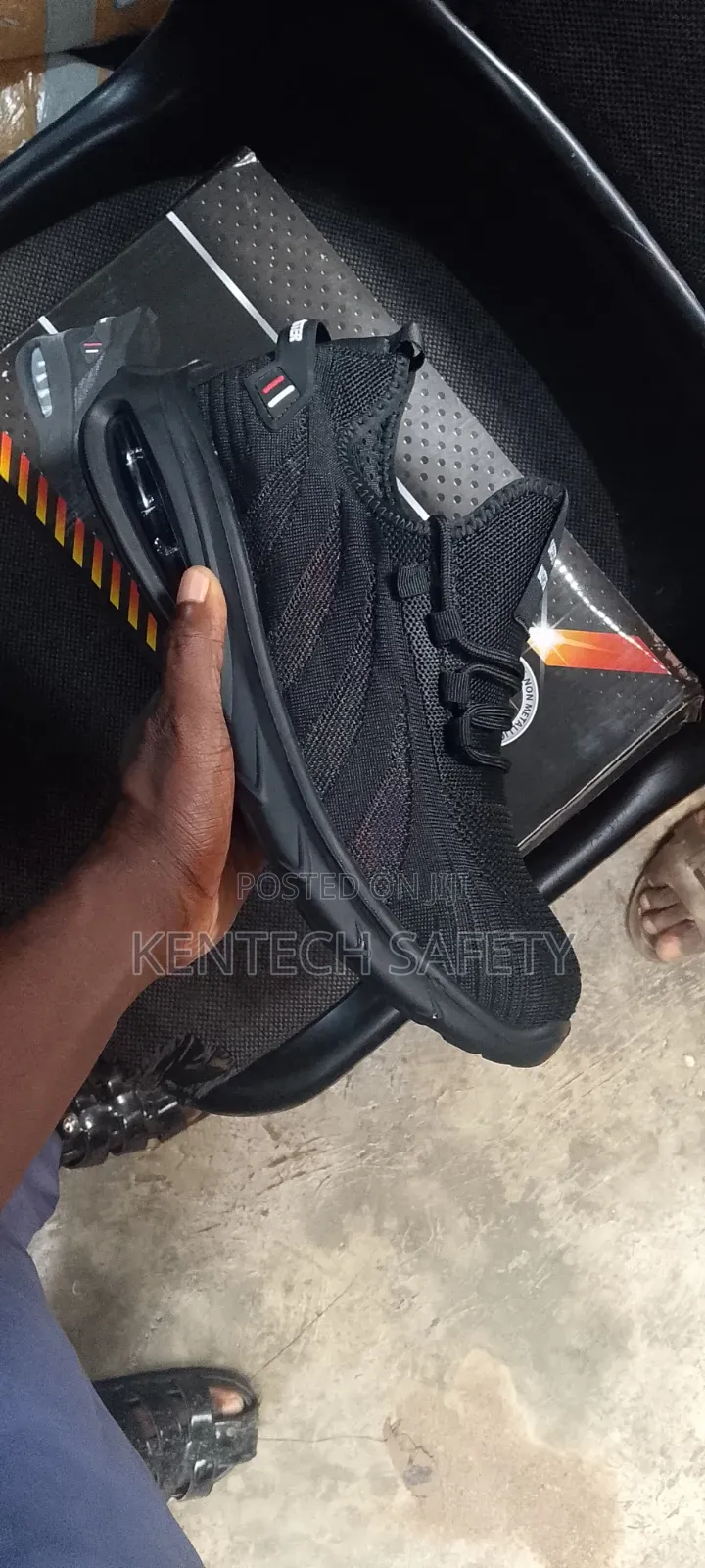 Safety Boot Oil Resistant, Shock Absorbent Protection