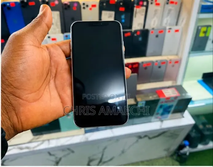 Apple iPhone X 64 GB White