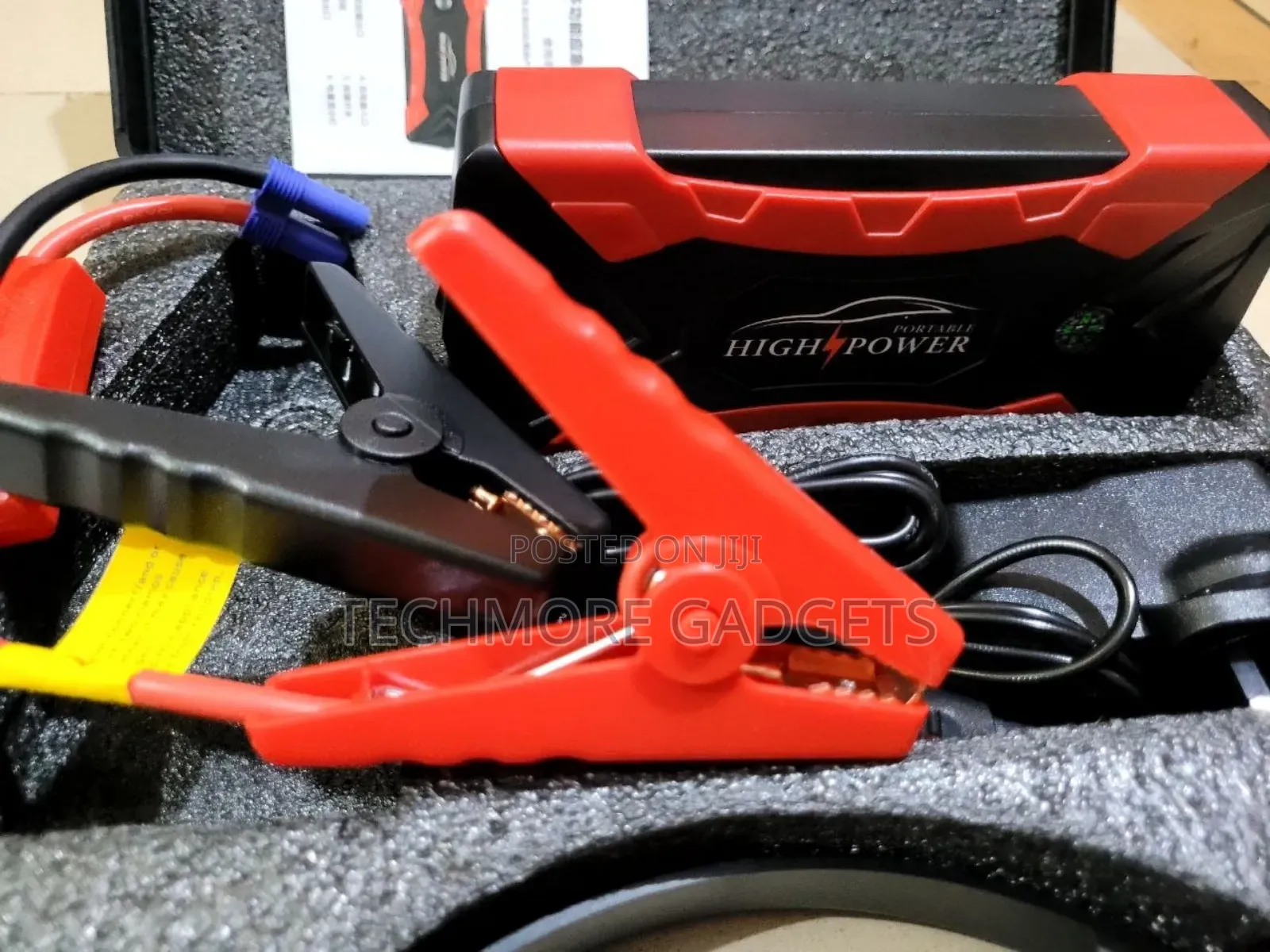 Heavy Duty 12v Emergency Car Jump Starter + 4 Usb Phone Charger