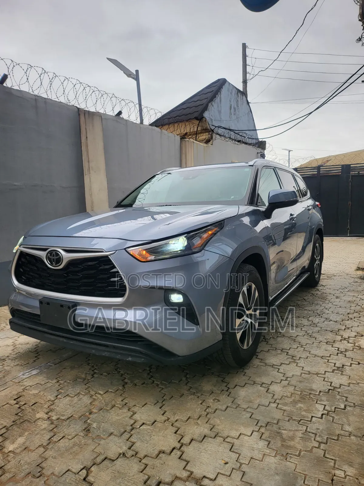 Toyota Highlander 2021 Blue