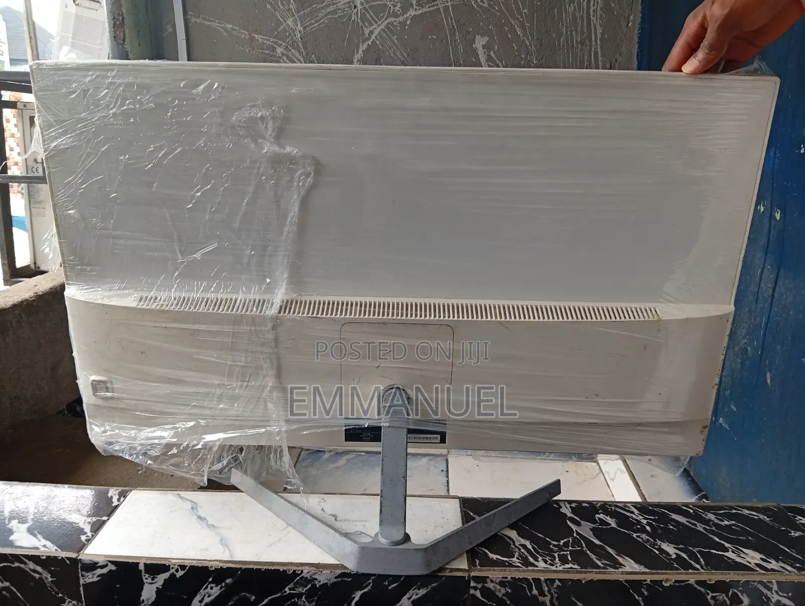 32 Inches Framles Monitor Hdmi Display Port