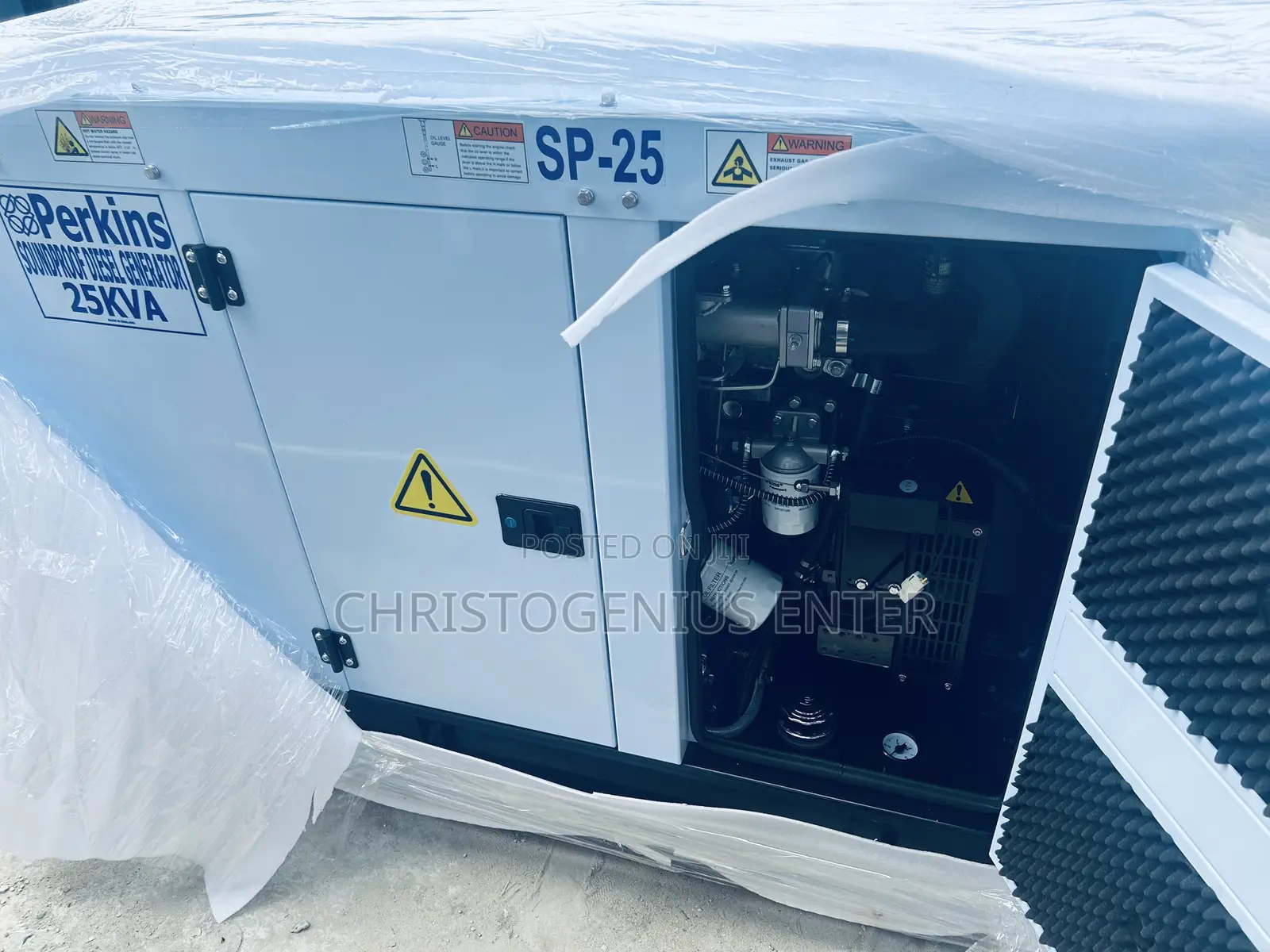 Perkins Generator, 25kva Soundproof