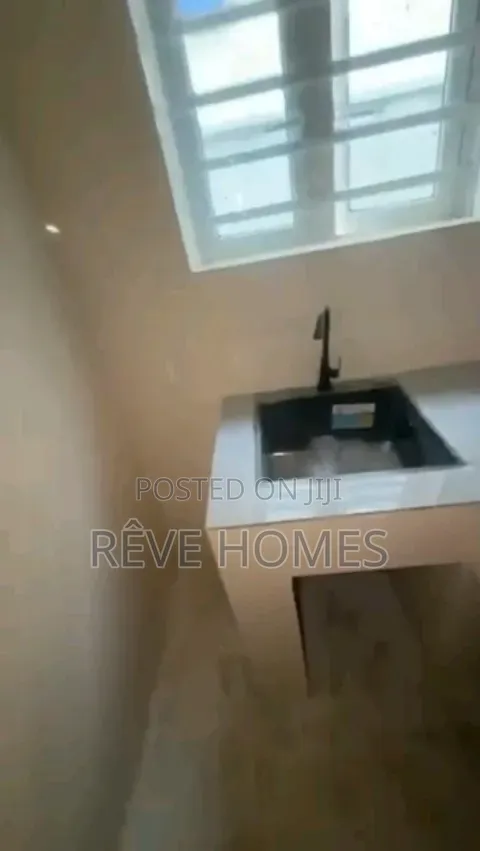 Furnished Mini Flat in Soluyi for rent