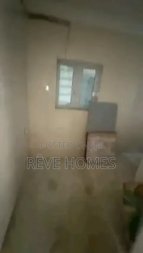 Furnished Mini Flat in Soluyi for rent