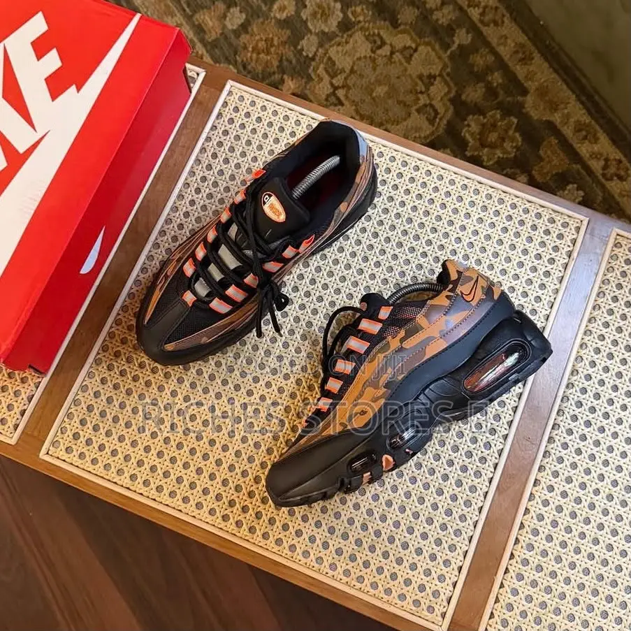 Luxury Nike Air Max 95 Se Woodland Camo Sneakers