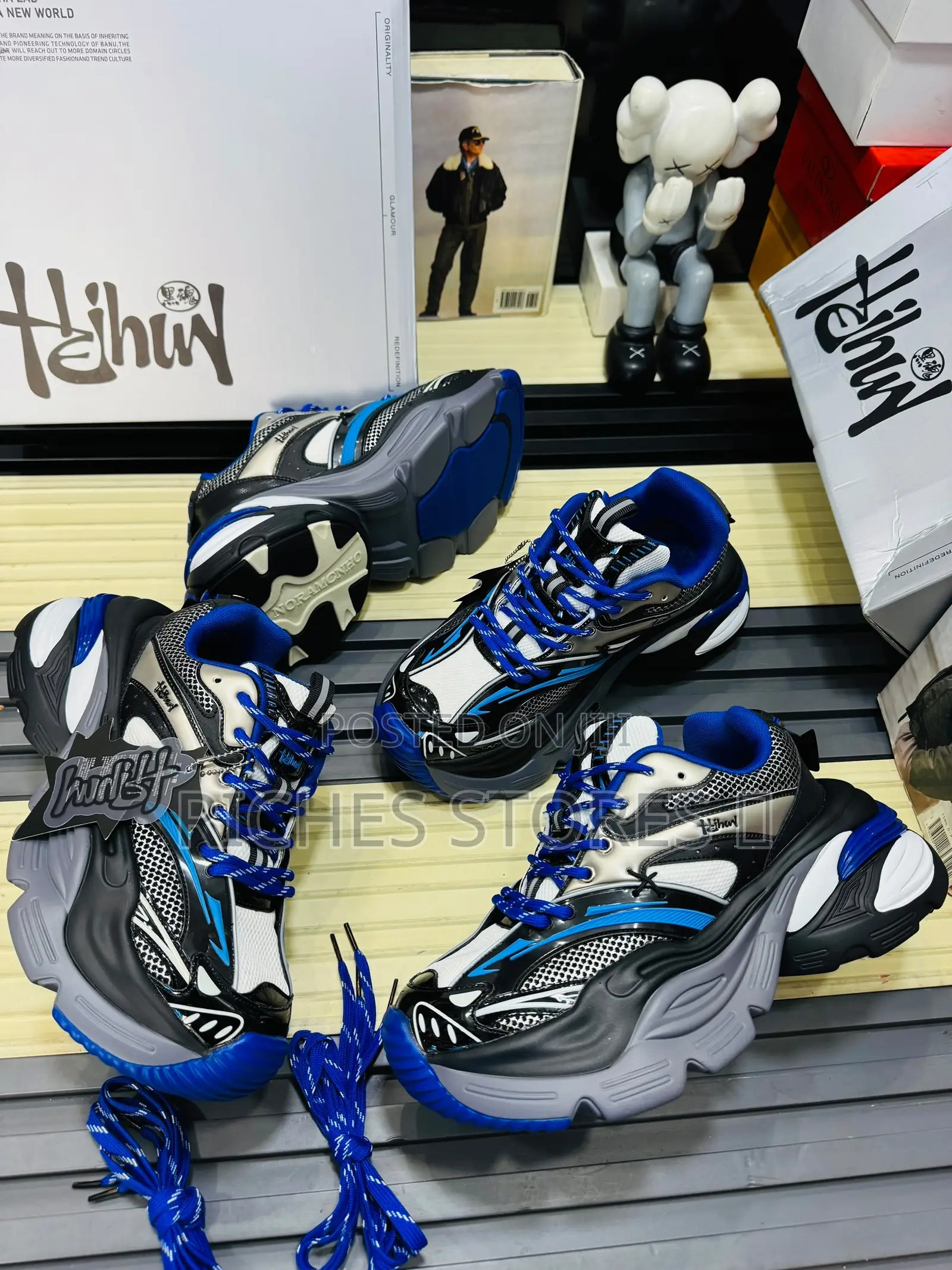 Hwlih Chinese Streetwear Chunky Sneakers