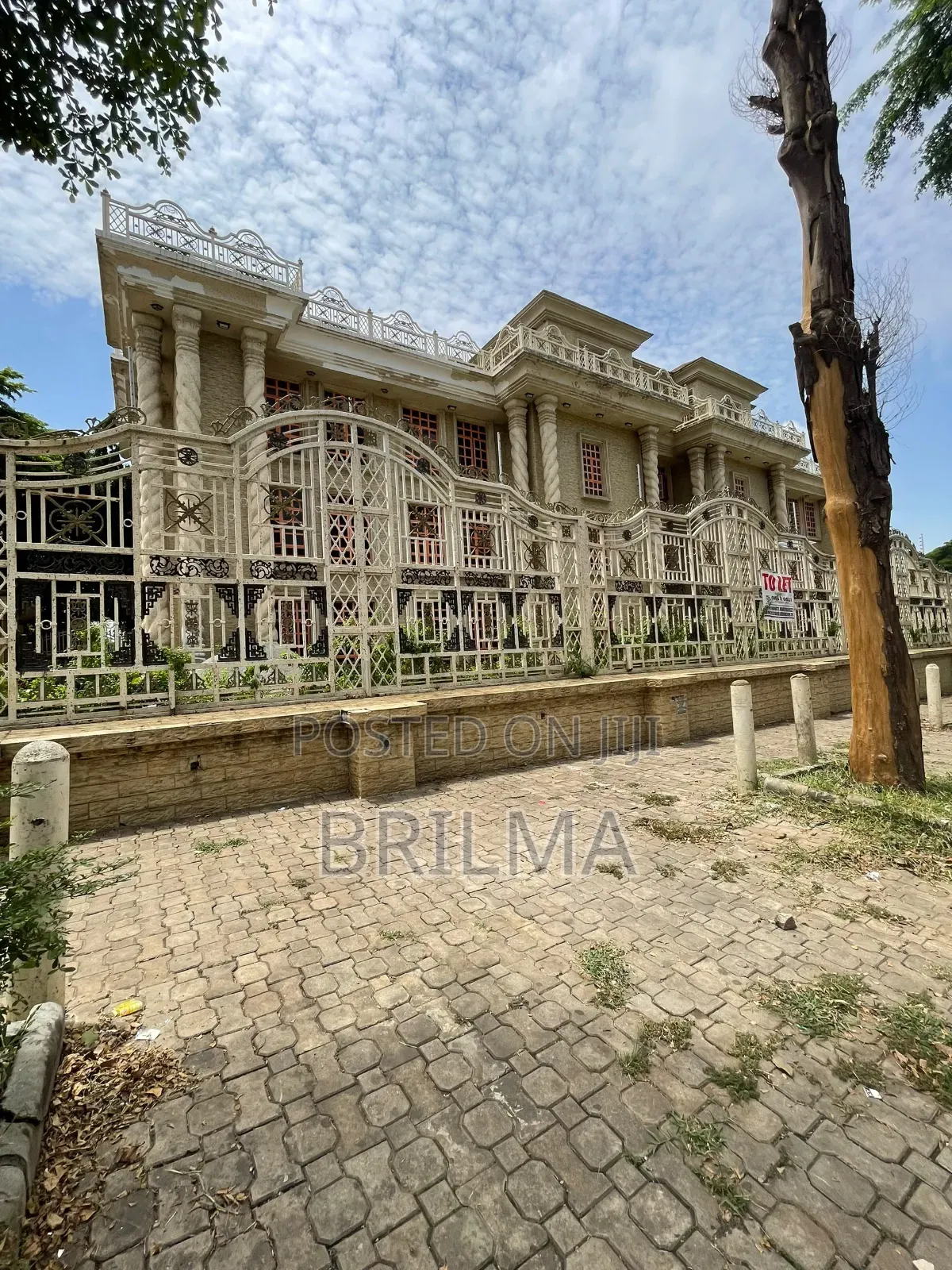 Commercial Space in Wuse 2 for Rent
