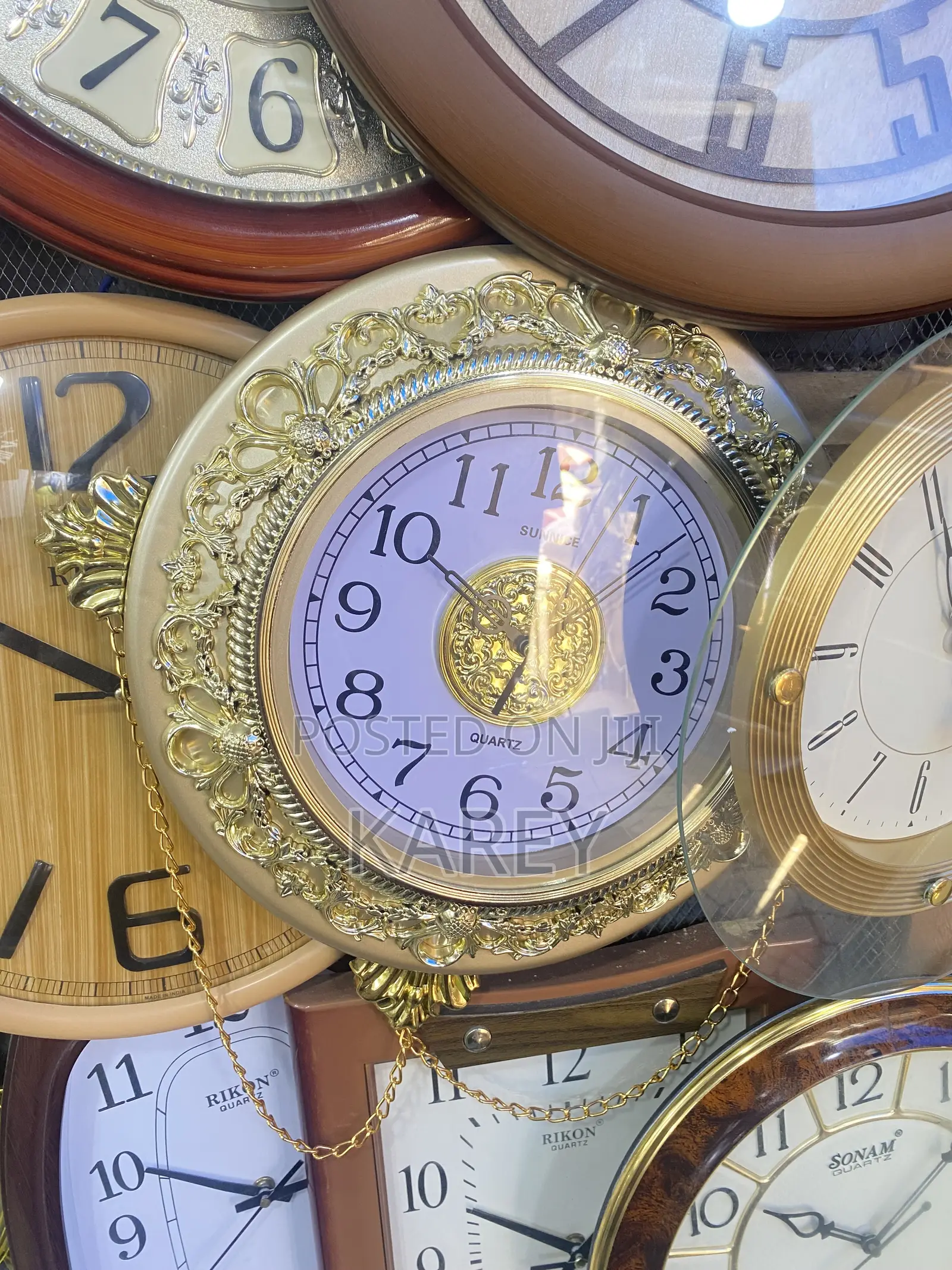 Fancy Beautiful Clocks For Homehall Placement Eye Catchy,Long Lasting