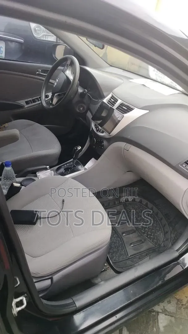 Hyundai Accent GLS 2013 Black