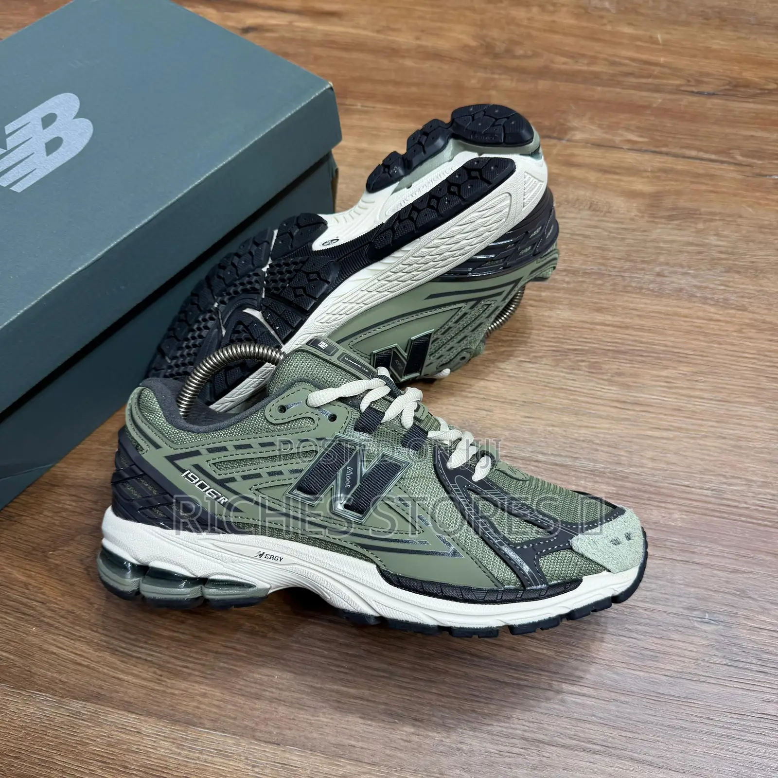 New Balance 1906r Dark Olivine/ Black Cement/ Timberwolf