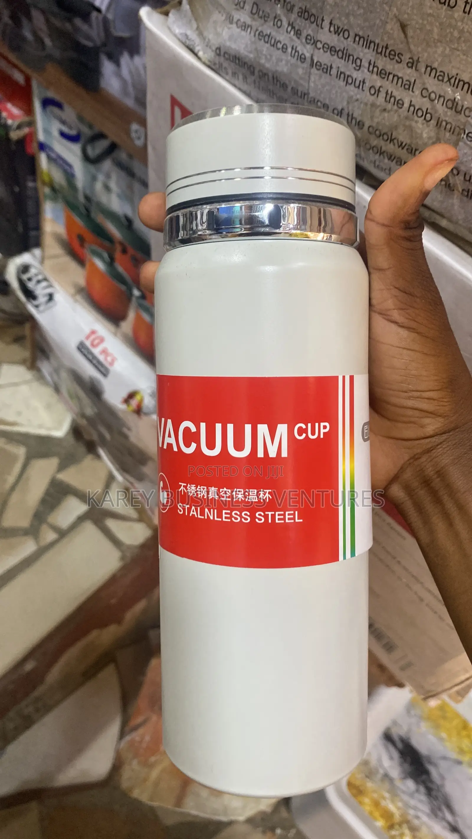 Flasks,Water Bottles Of Various Qualities, Designs,Colors,Souvenirs