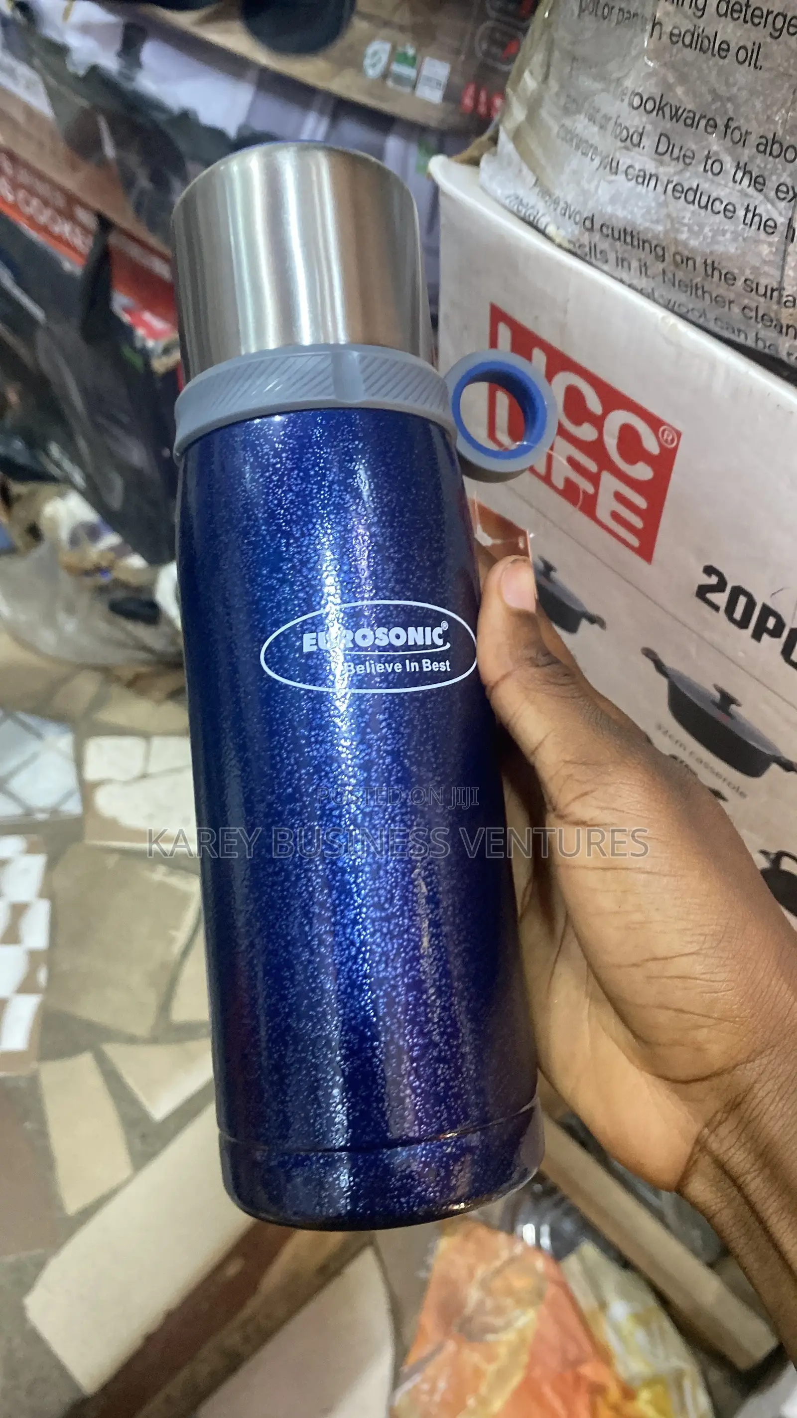 Flasks,Water Bottles Of Various Qualities, Designs,Colors,Souvenirs