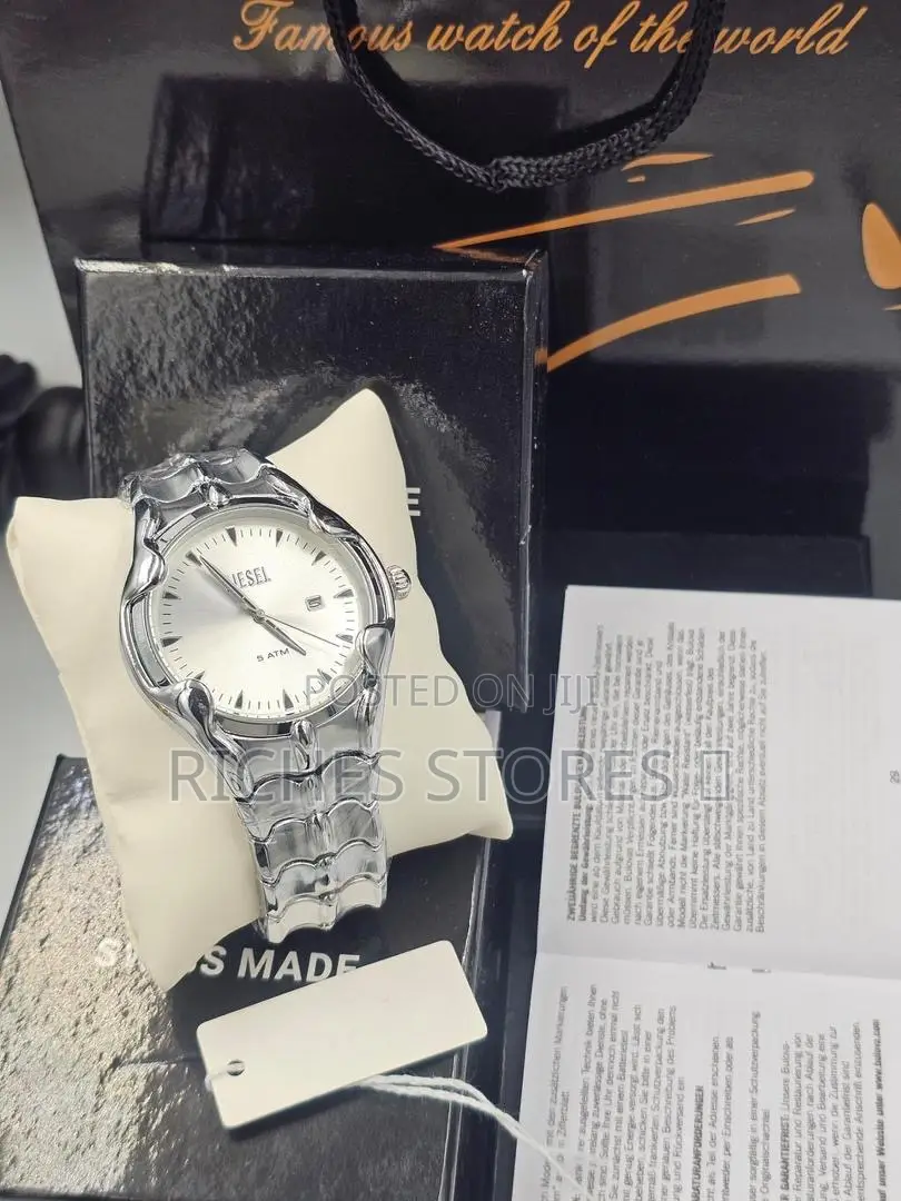 Diesel Vert Silver-Tone Analog Chain Watch for Men