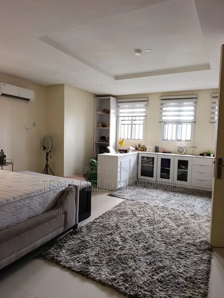 4bdrm Maisonette in Ikoyi for rent