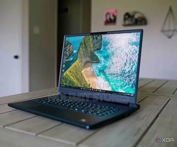 Laptop Dell 64GB Intel Core Ultra 9 SSD 2T