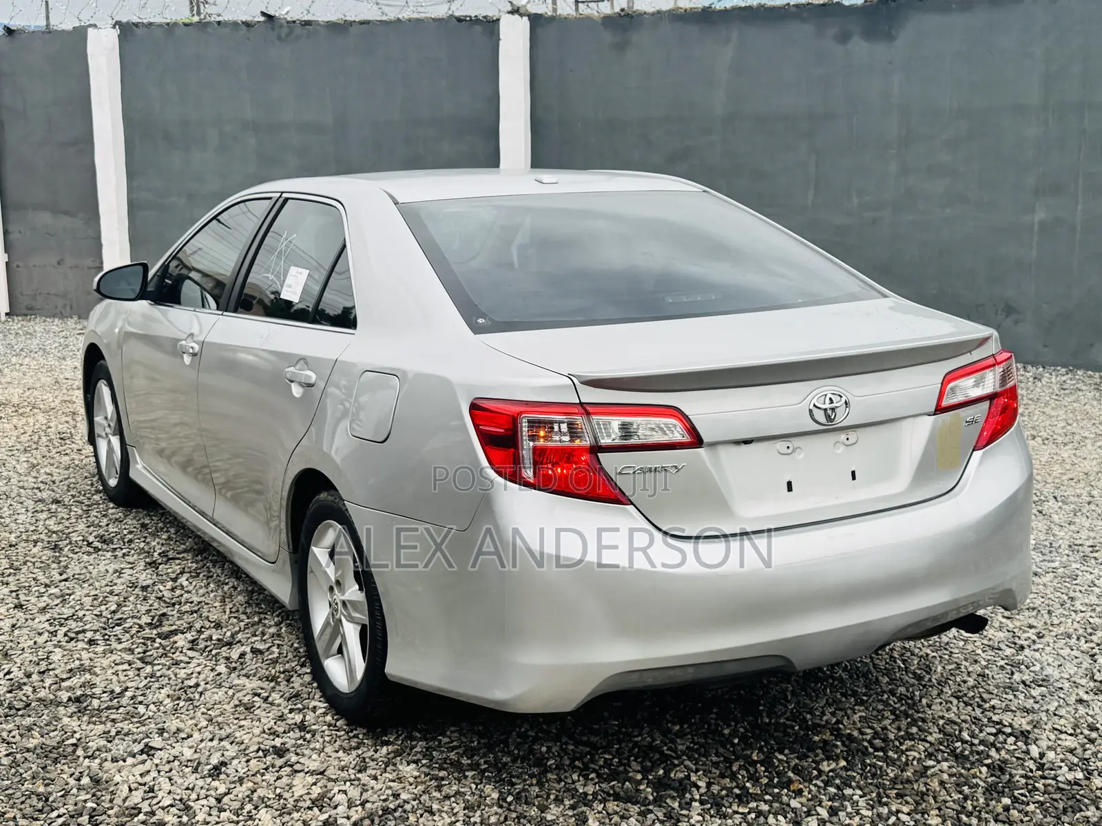 Toyota Camry SE 4dr Sedan (2.5L 4cyl 6A) 2012 Silver