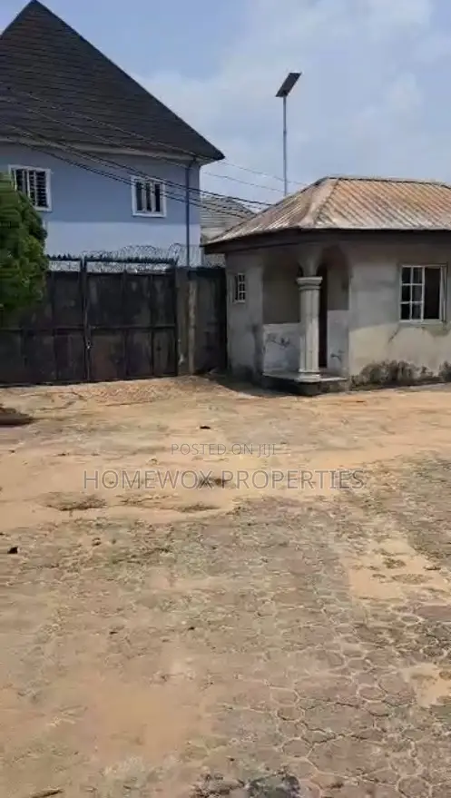 2bdrm Block of Flats in Rukpokwu for sale