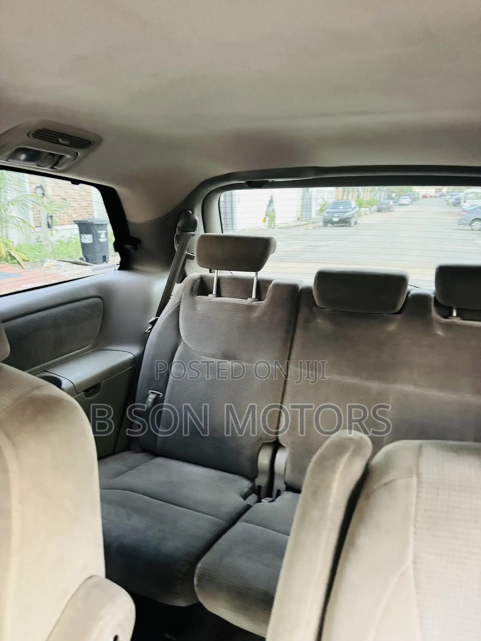 Toyota Sienna LE AWD 2005 White