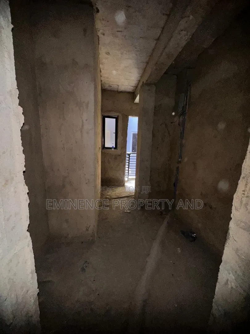 2bdrm Apartment in Ikate for sale