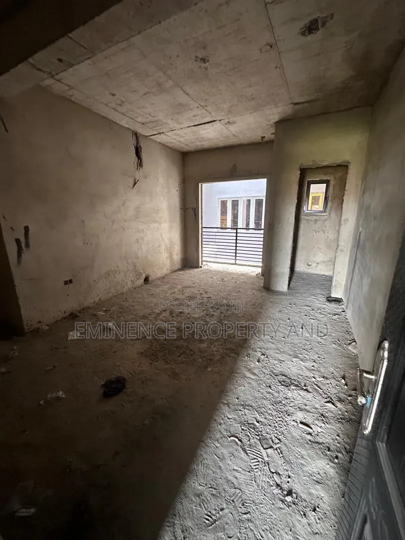 2bdrm Apartment in Ikate for sale