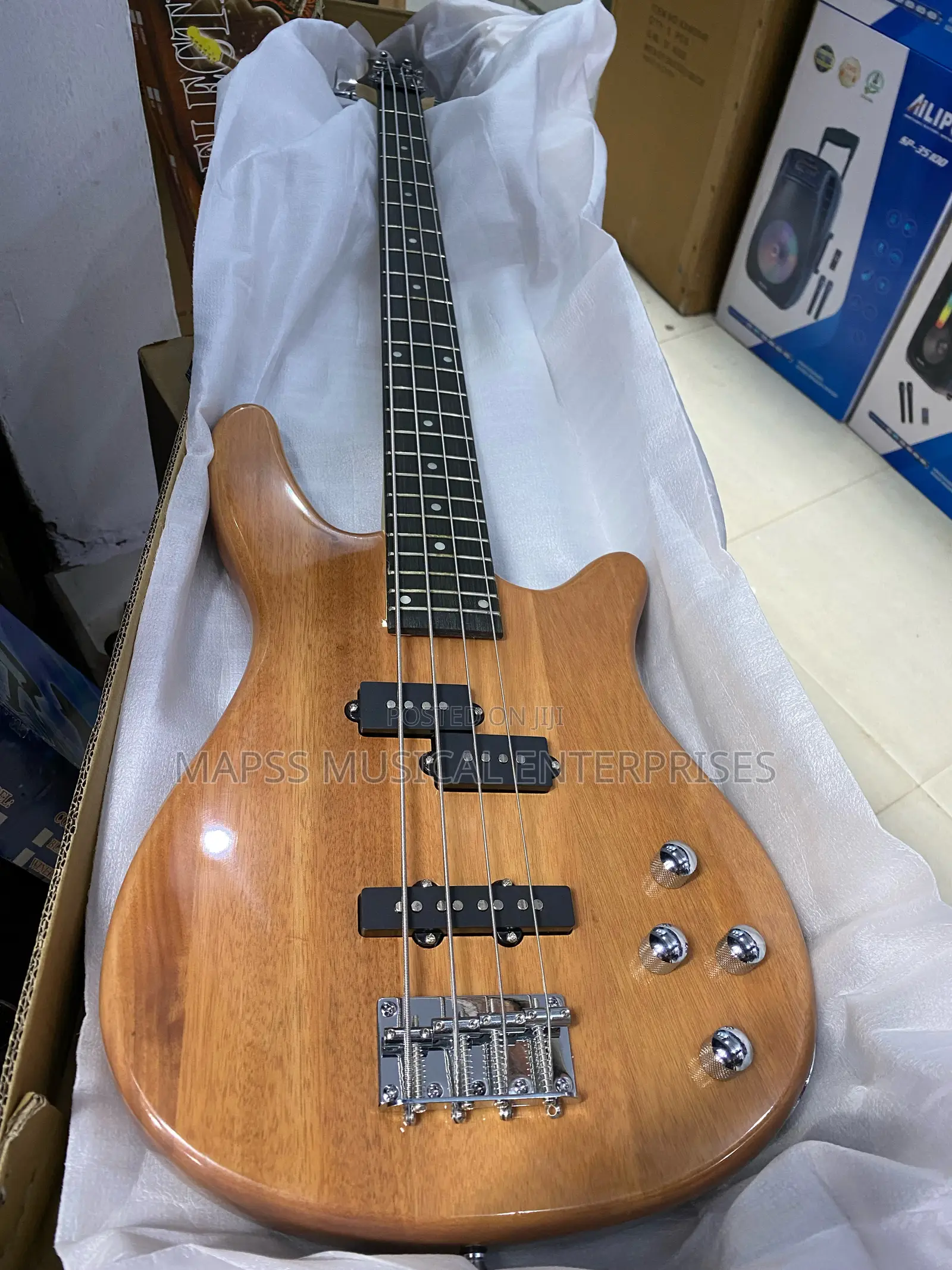 Wellsound 4-String Solidbody Electric Bass Guitar
