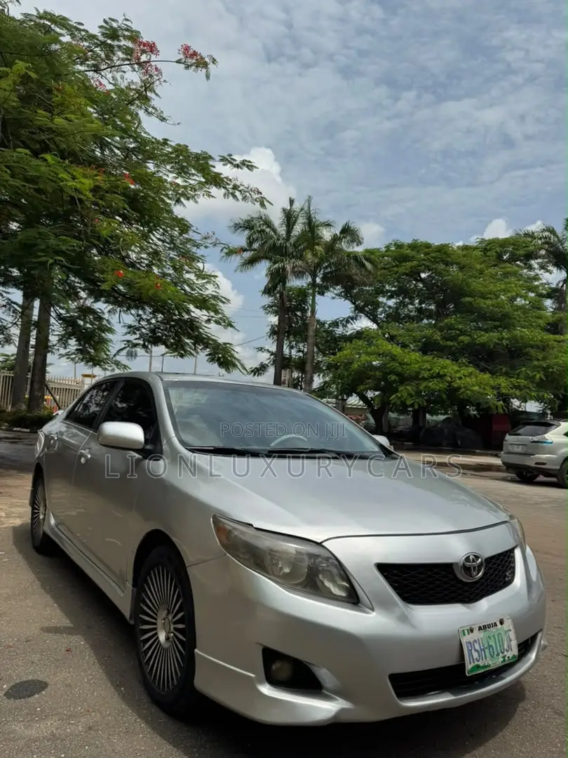 Toyota Corolla 2009 Silver