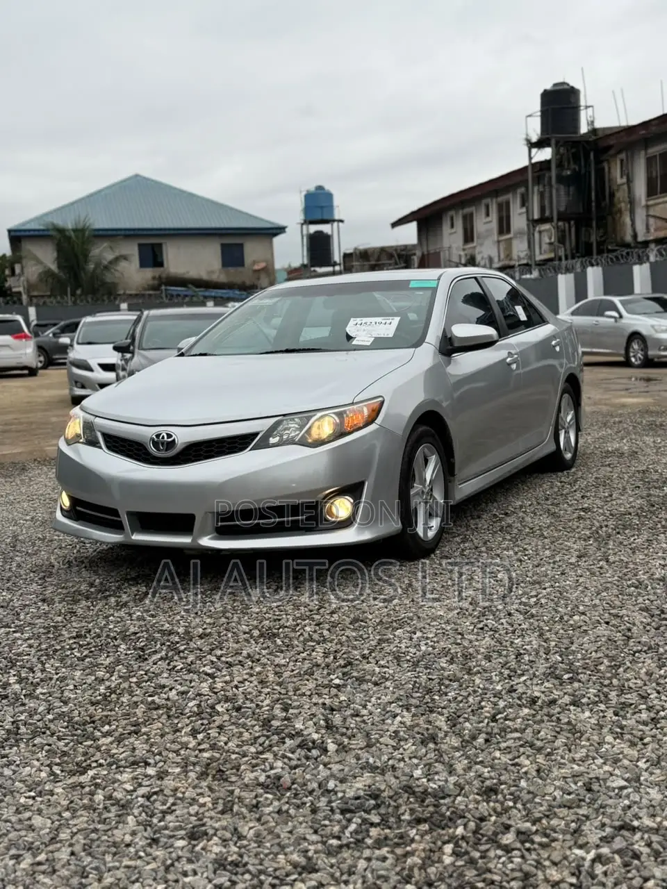 Toyota Camry SE 4dr Sedan (2.5L 4cyl 6A) 2013 Silver