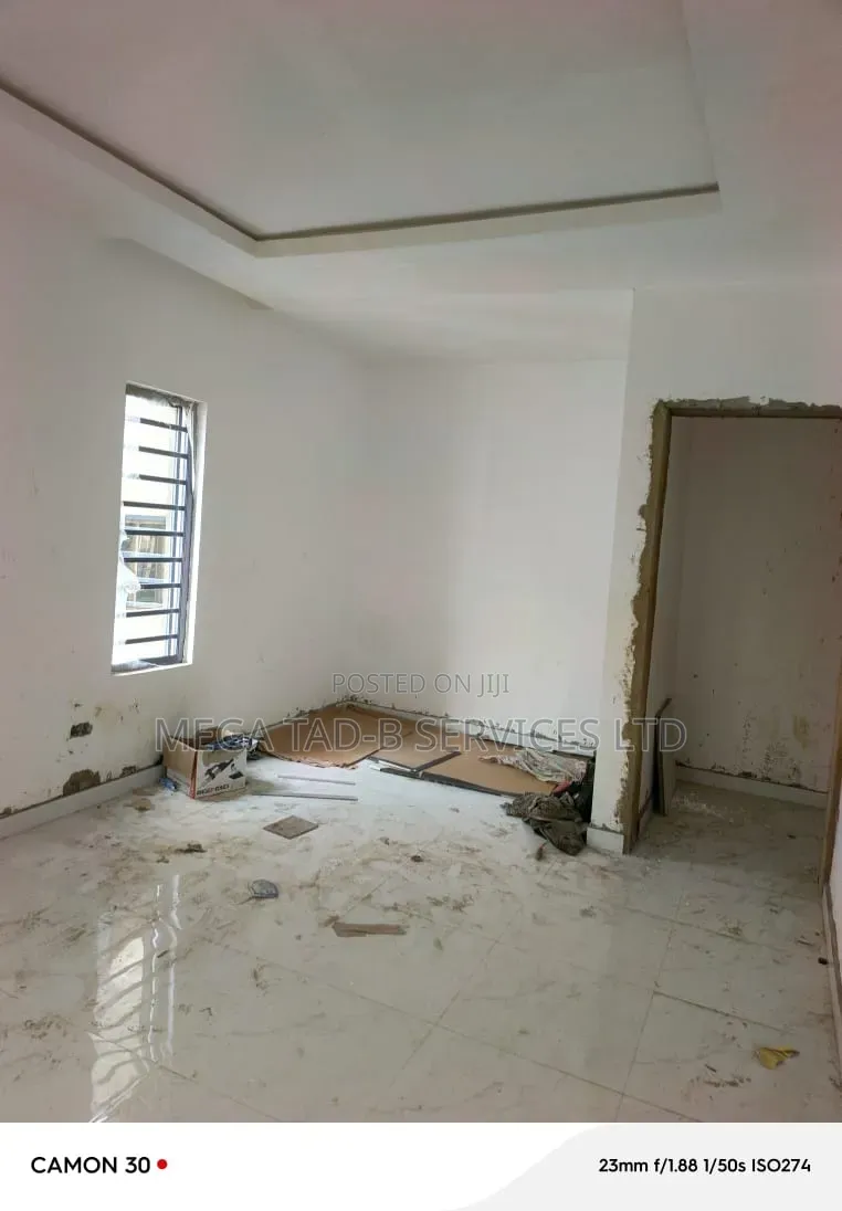 5bdrm Duplex in Ikeja Estate Adeniyi for sale