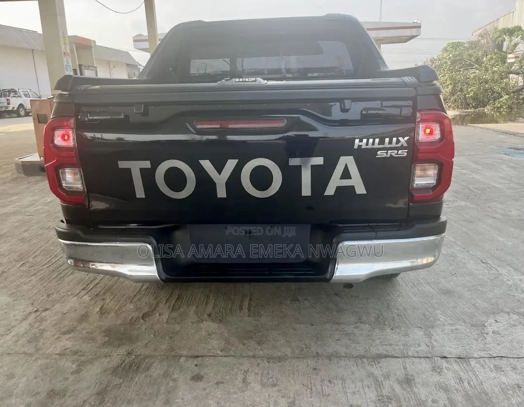 Toyota Hilux Revo Double Cab Petrol 2.7 AWD 2020 Black